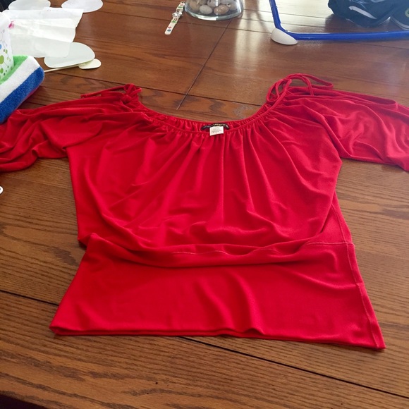Red, tie, cold-shoulder top