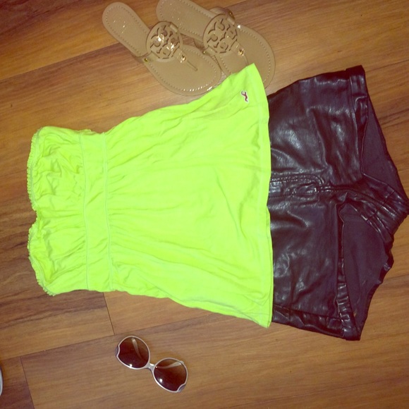 LIME GREEN HOLLISTER TUBE TOP!