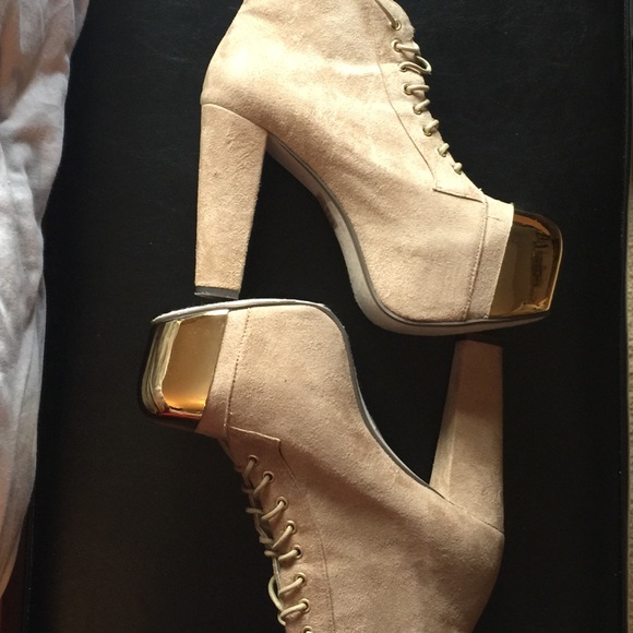 Ankle boots with thick heels - Picture 3 of 4