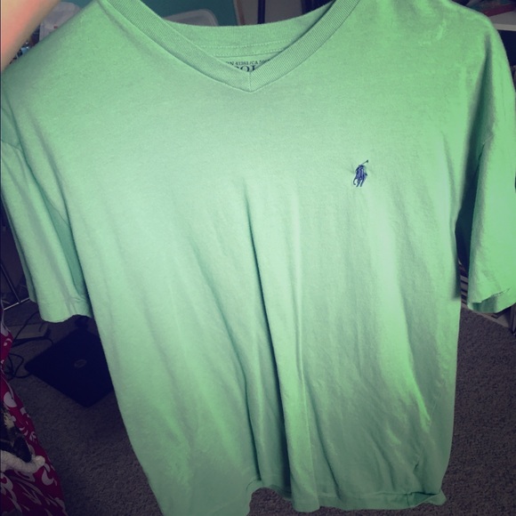 Green V-neck Polo! 💚🏇🏼