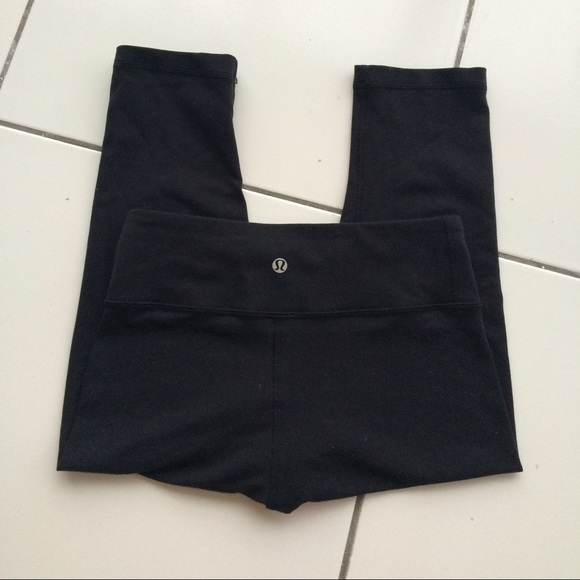 Black Lululemon Capris