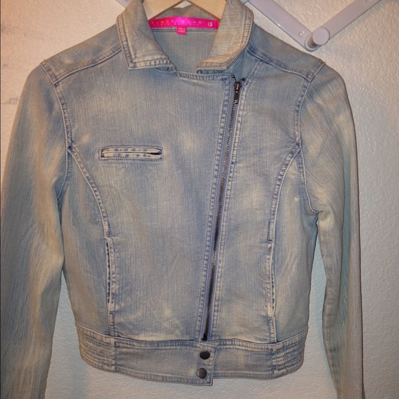 Denim jacket - Picture 3 of 3