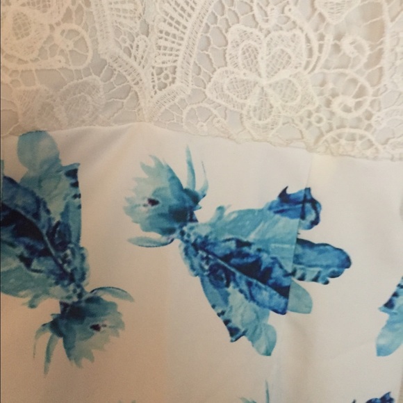 White Bodycon Dress. NEW - Picture 3 of 3