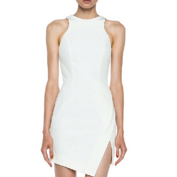 ❌❌❌SOLD!❌❌❌Short white dress with mid slit