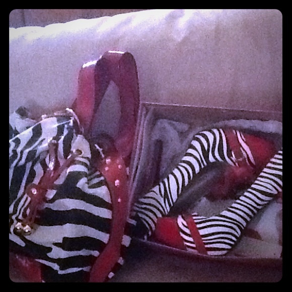 Purse and shoes matching set - Picture 1 of 4