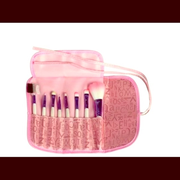 Professional makeup brushes