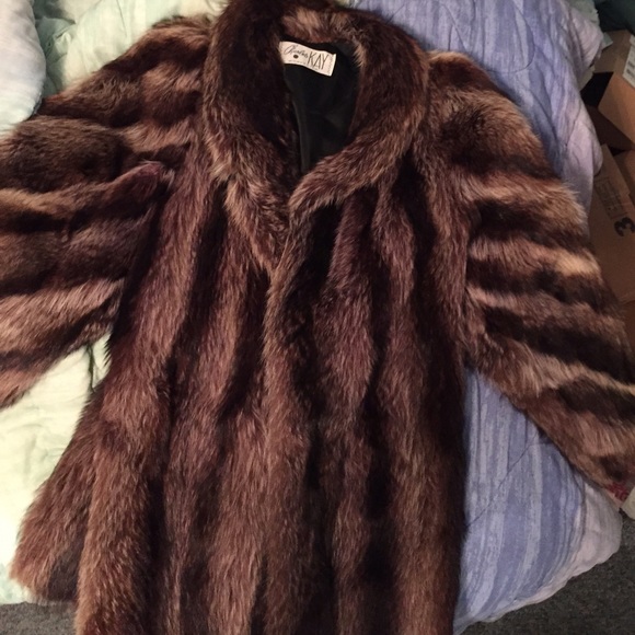 Raccoon vintage fur in pristine condition