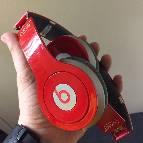 Beats solo HD headphones Special Edition - Picture 1 of 1