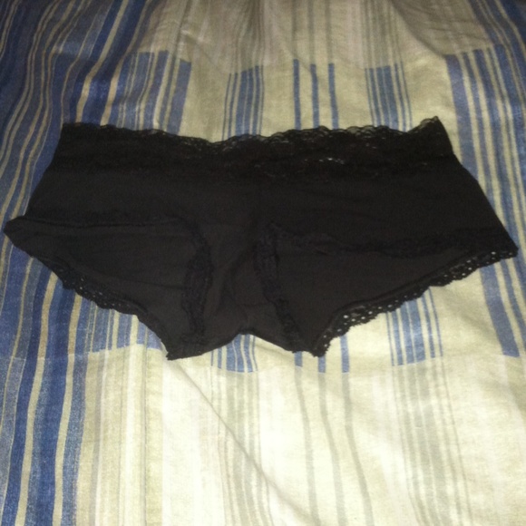 Black VS PINK boy short underwear.