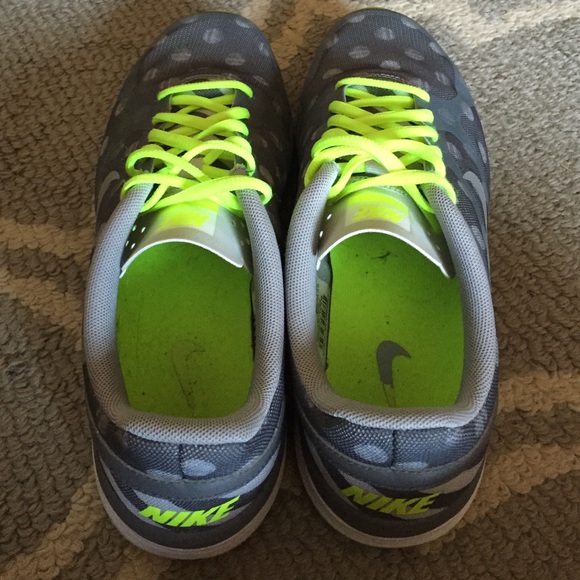 Gray and neon unique Nike polka dot shoes - Picture 2 of 4