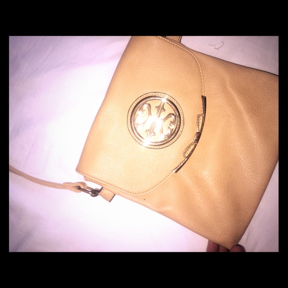 Cross body camel bag