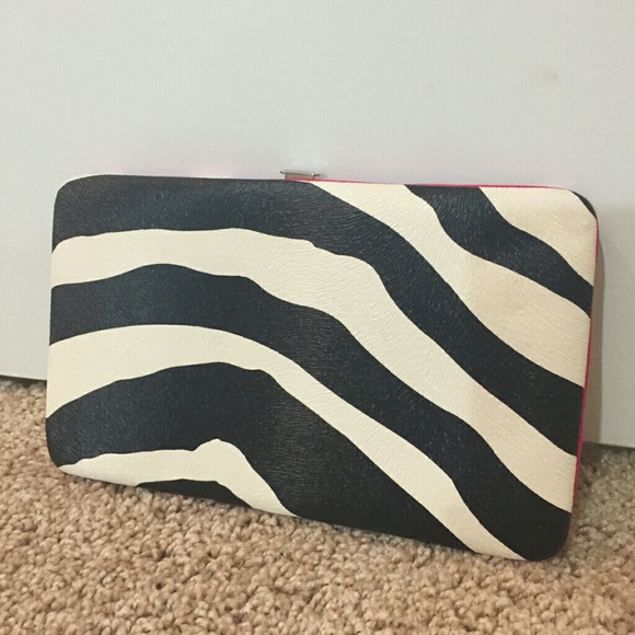 HOST PICK 11/4/15 🌼Zebra print wallet🌼