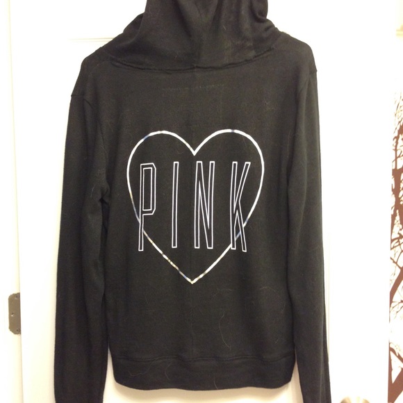 VS PINK LIGHT WIEGHT BLACK PULLOVER HOODIE 😍