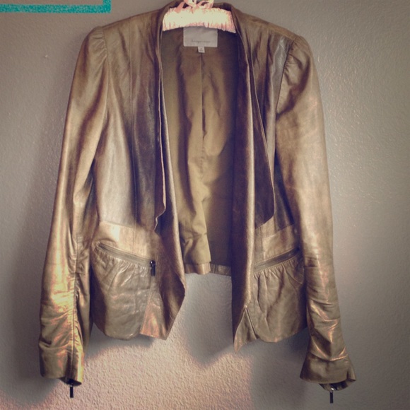Gorgeous olive leather jacket