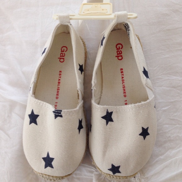🌟SOLD IN BUNDLE Toddler star canvas shoe
