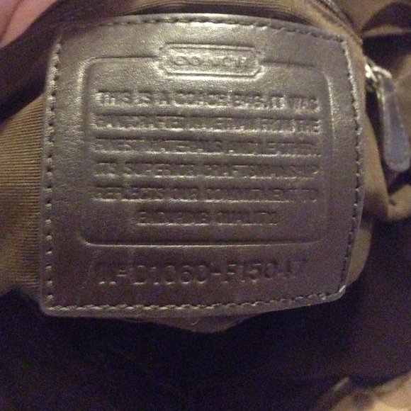 Authentic Coach Purse w/ matching Coach wallet - Picture 2 of 4