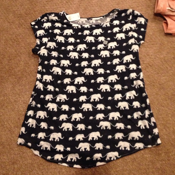 LOFT Tops - LOFT Elephant linen tee