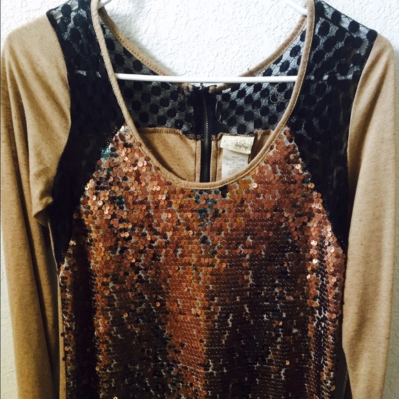 Brown long sleeve day trip shirt