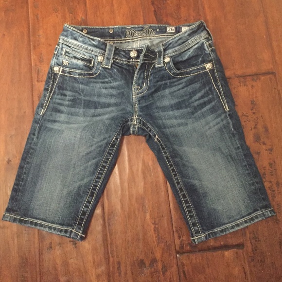 Miss Me denim capris