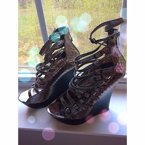 Bebe Wedges