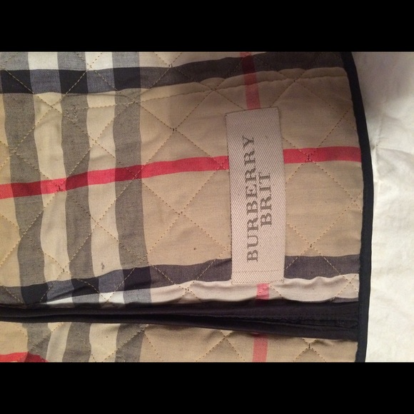 Burberry Brit black quilted jacket - Picture 3 of 4