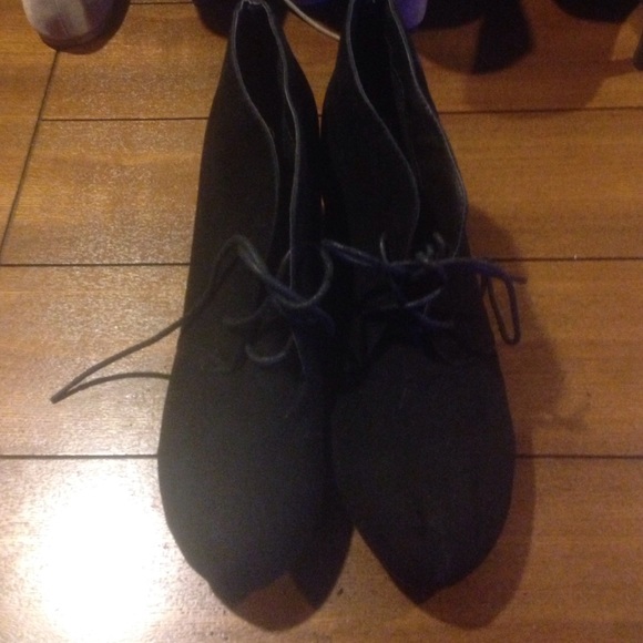 Wedge booties
