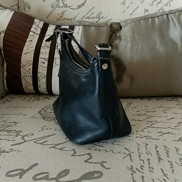 Coach handbag, small ⭐️FINAL MARKDOWN⭐️ - Picture 2 of 3