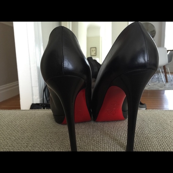 Louboutin bruges pumps 120 size 39 ( 8-8.5) - Picture 2 of 4