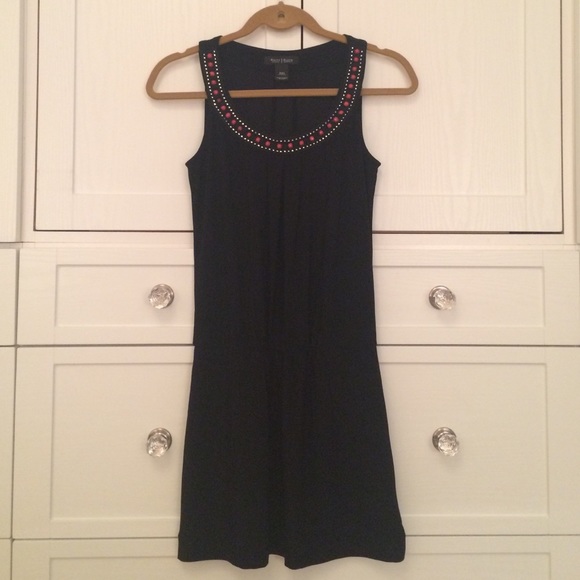 White House black market - Picture 1 of 2