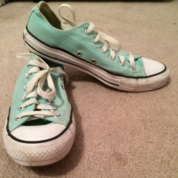 Tiffany blue converse size 8 women's