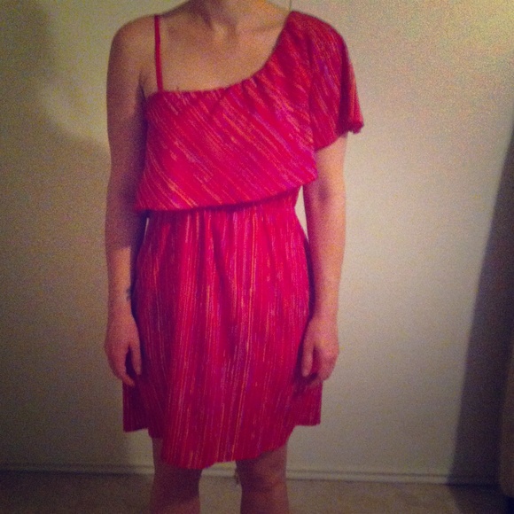 Dresses & Skirts - One Shoulder Ruffle Dress