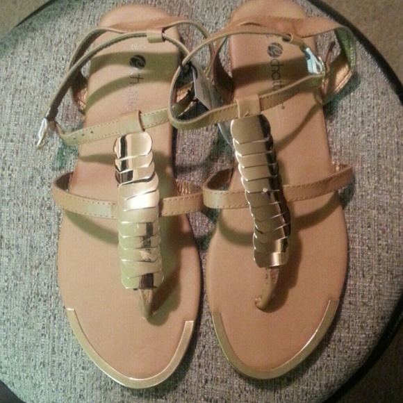 BEAUTIFUL Tan/Gold Sandals