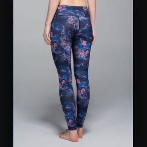 Lululemon Wunder Under Pants - 8