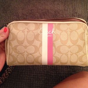 Coach Make-up bag