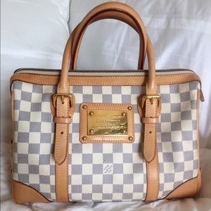 SOLD Authentic Louis vuitton berkeley