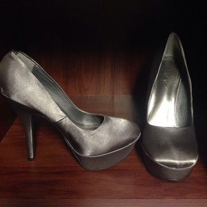 Grey satin platform heels size 6 1/2 never worn