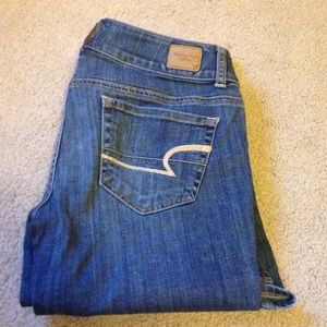 American Eagle Jeans. Size 4 long.