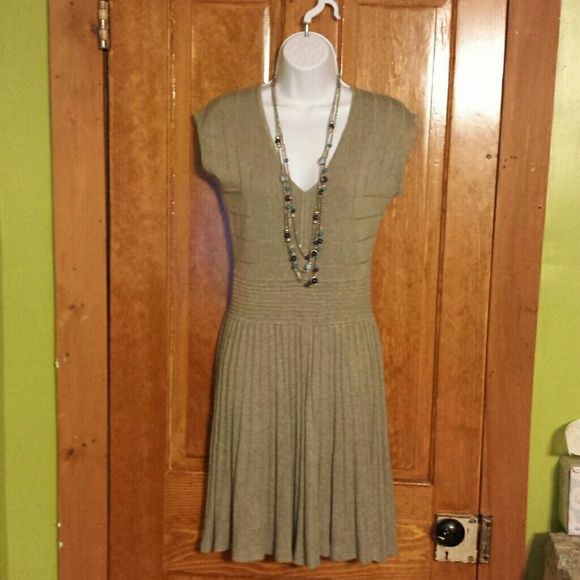 Gold - beige Max Studio dress - Picture 1 of 3