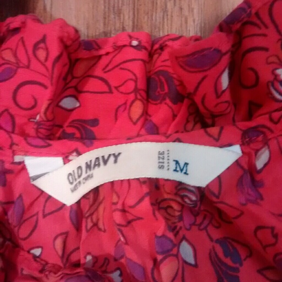 Old Navy sleeveless top - Picture 2 of 3
