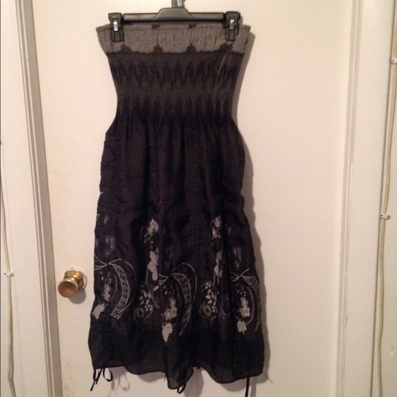 Adustable strapless dress one size