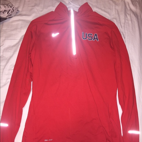 LIMITED EDITION Nike dri-fit quarter zip