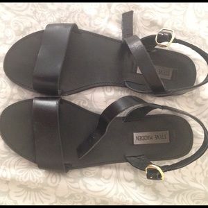 Steve Madden black Dondi sandal