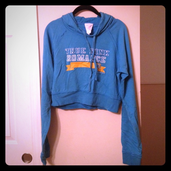 VS cropped hoodie