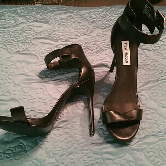 Black shoes