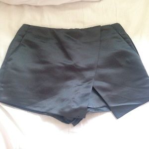 SOLD: Grey silk skort