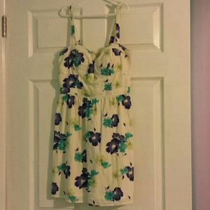 White flower printed dress