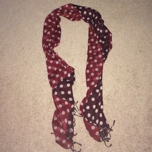 Two color-sided dot scarf