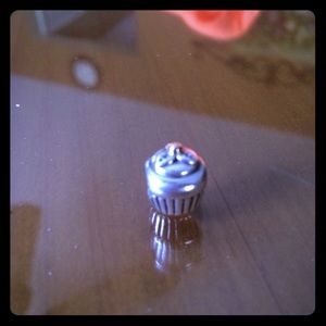 Authentic pandora cupcake