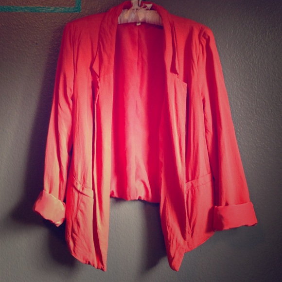Coral linen blazer - Picture 1 of 3