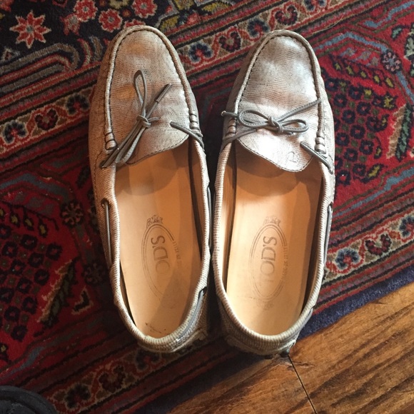 Ladies grey Tod's Loafers...